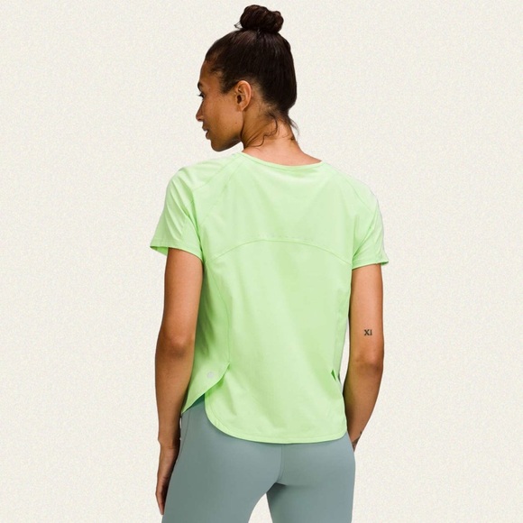 Lululemon Lightweight Stretch Running Short Sleeve Shirt - Picture 4 of 9